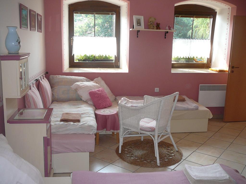 La Ferme De Sissi Apartment Smrzice Стая снимка